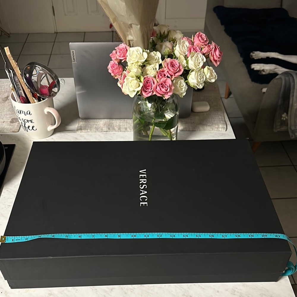 Versace Black Box - Picture 7 of 8